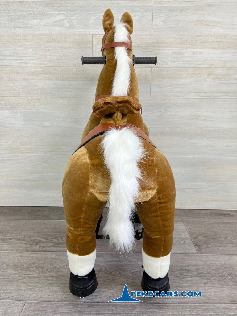 caballos para montar roach mediano