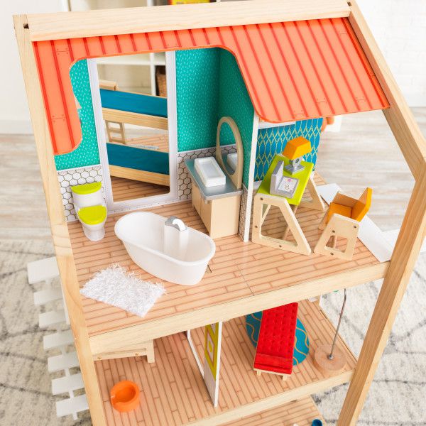 Detalle vista de varias estancias de kidkraft mansion so stylish 65199