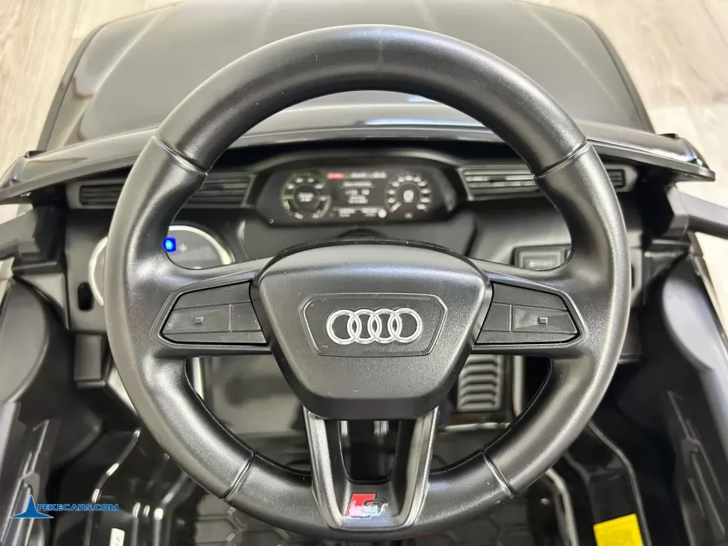 Audi SQ8 negro coche para niños electrico volante