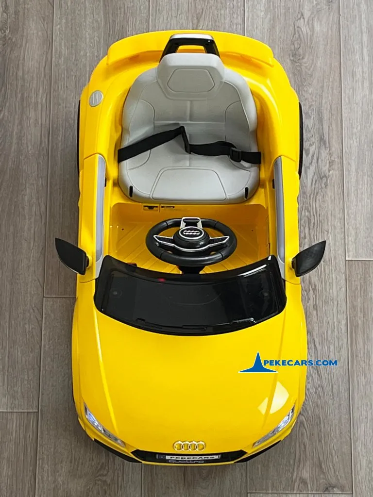 audi tt rs amarillo vista arriba