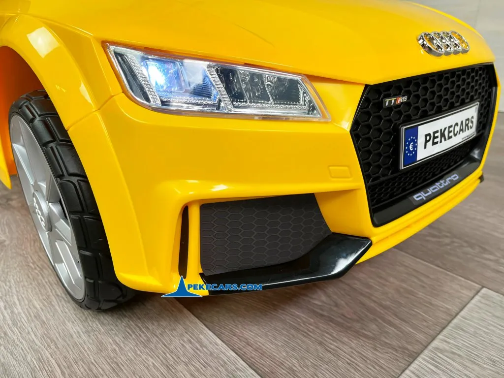 audi tt rs amarillo luces frontales