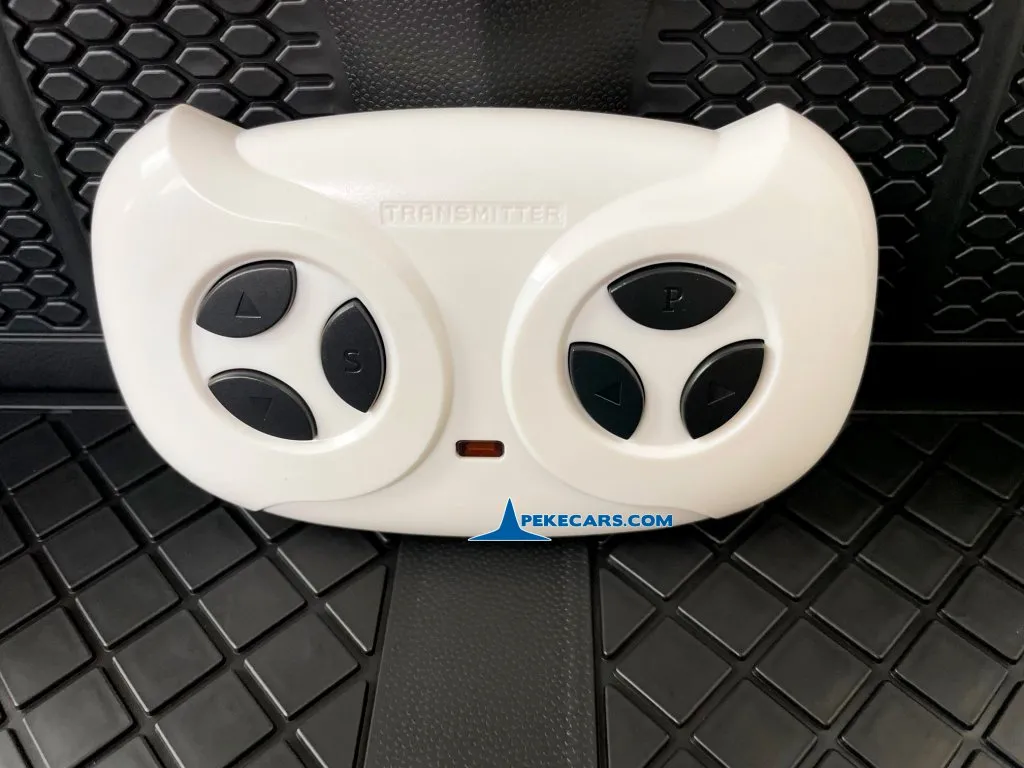 Audi TT RS Roadster 1 Plaza 12V 2.4G Blanco mando