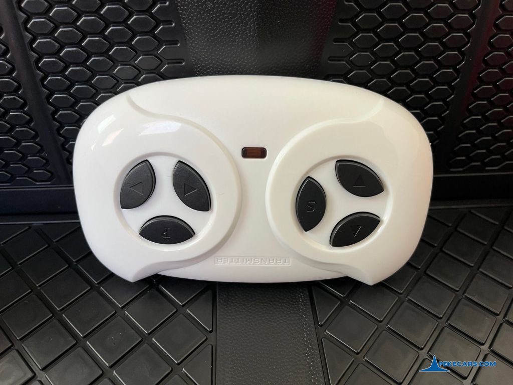 Audi TT RS Roadster 1 Plaza 12V 2.4G Rojo mando