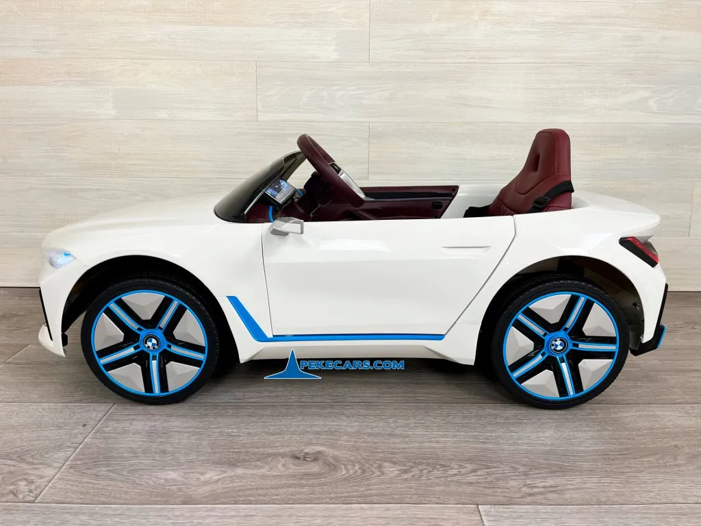 Coche eléctrico para niños BMW I4 12V 2.4G Blanco vista lateral
