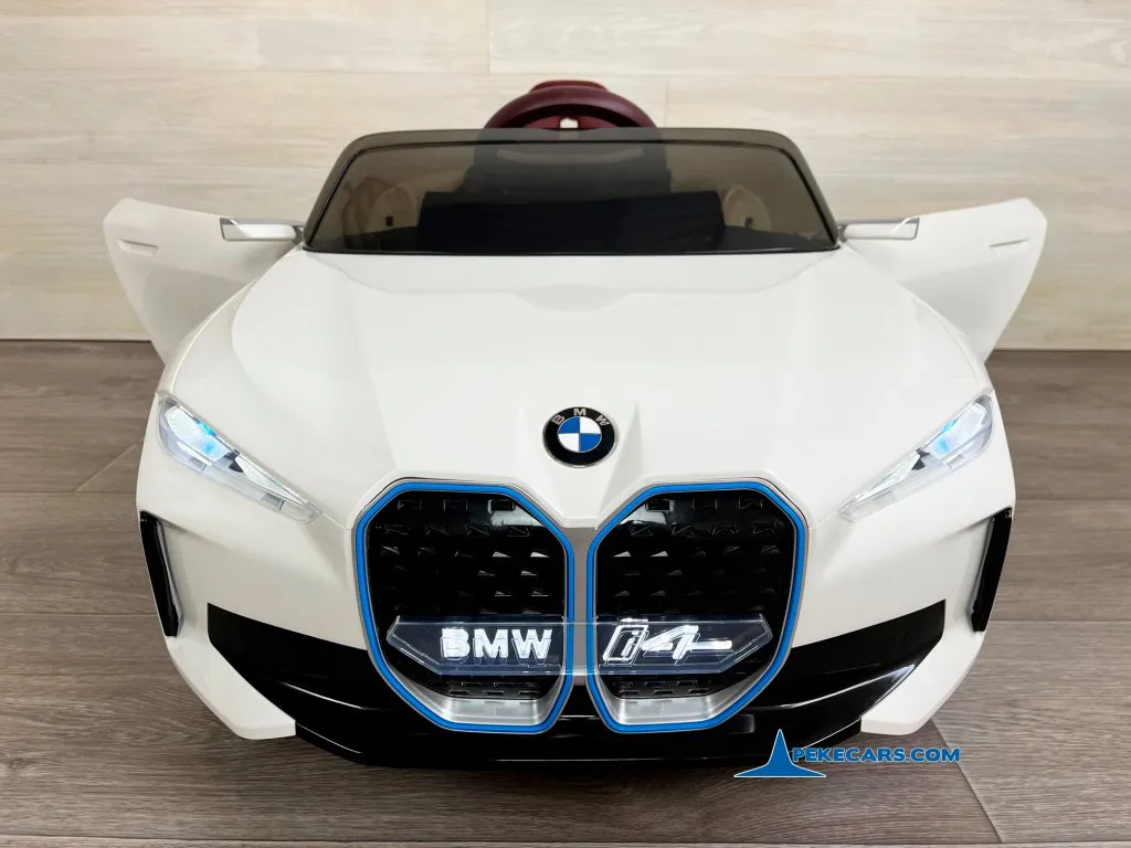 Coche eléctrico para niños BMW I4 12V 2.4G Blanco puertas abiertas