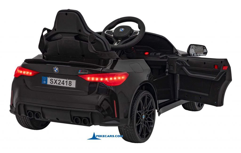 BMW M4 12V 2.4G Negro Metalizado puerta