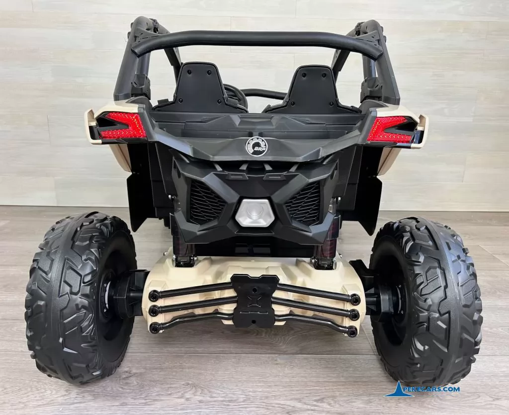 Todoterreno can-am maverick negro vista trasera