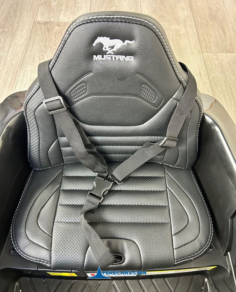 Ford Mustang 12V Negro