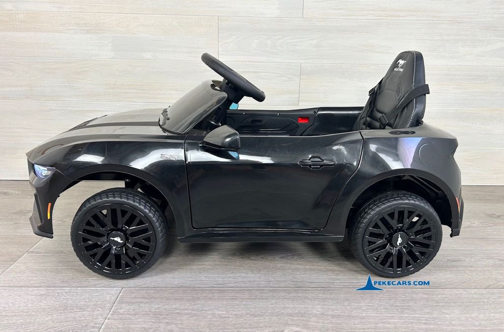 Ford Mustang 12V Negro