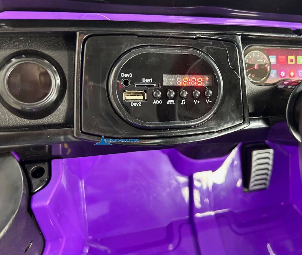 Jeep Mountain King 12V 2.4G Morado