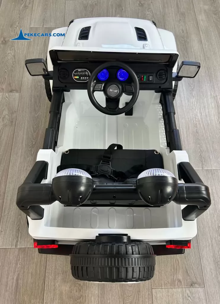 Jeep Wrangler Rubicon Style 12V 2.4G Blanco