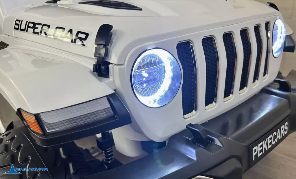 Jeep Wrangler Rubicon Style 12V 2.4G Blanco