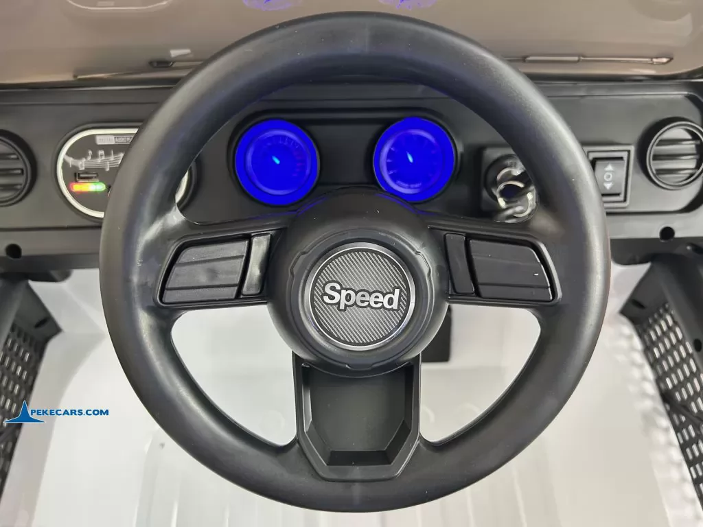 Jeep Wrangler Rubicon Style 12V 2.4G Blanco