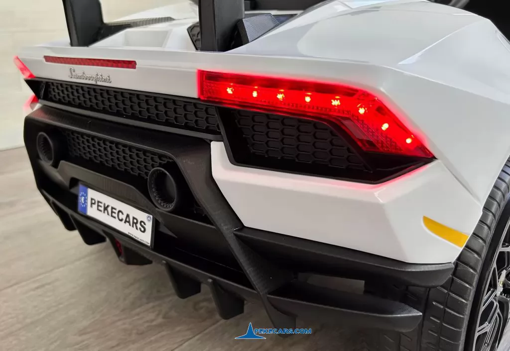 Lamborghini huracan blanco luces LED traseras
