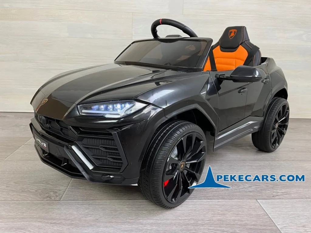Lamborghini Urus negro