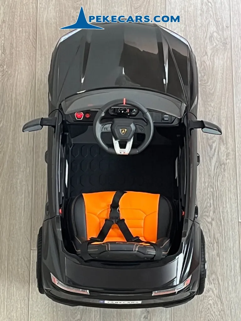 Lamborghini Urus negro