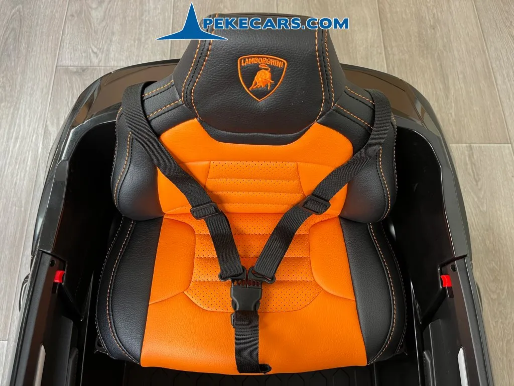 Lamborghini Urus negro