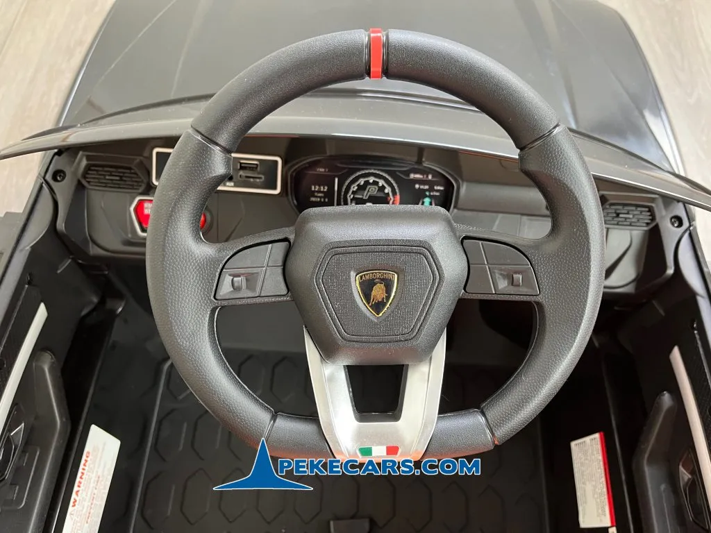 Lamborghini Urus negro