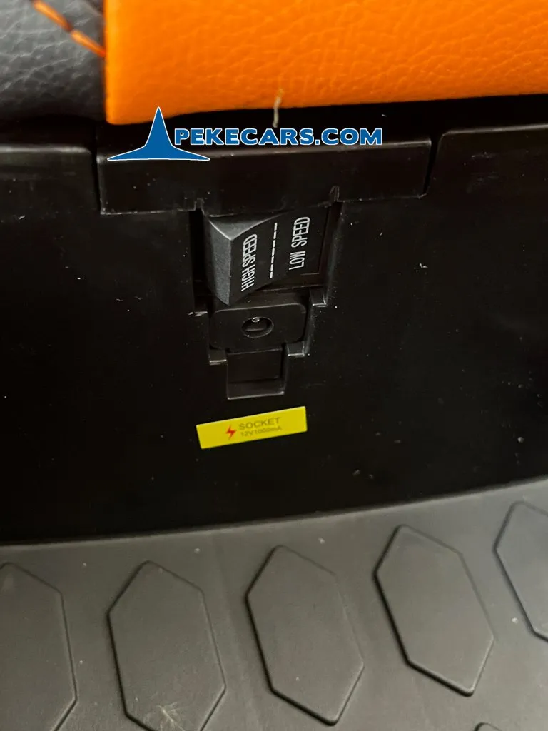 Lamborghini Urus negro