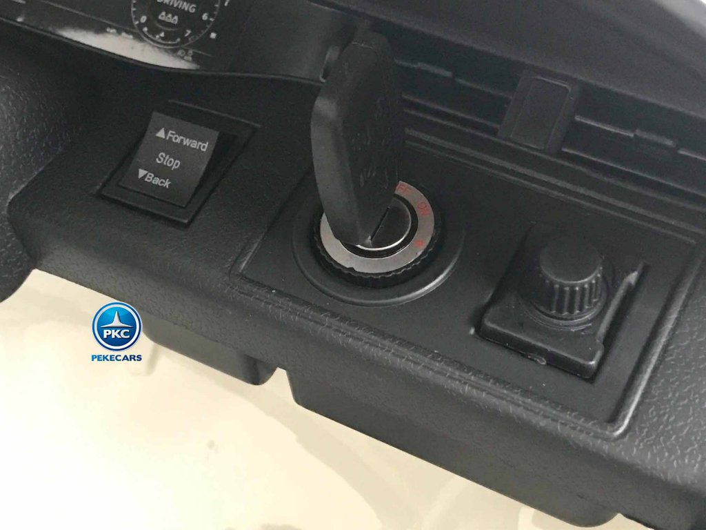 Range Rover Evoque 12V 2.4G Blanco