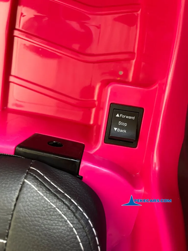 Maserati GC-Sport 12V 2.4G Rosa puerto carga