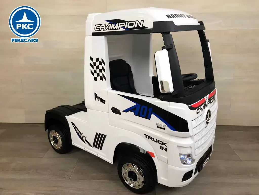 Camión Mercedes Actros Blanco vista 3/4