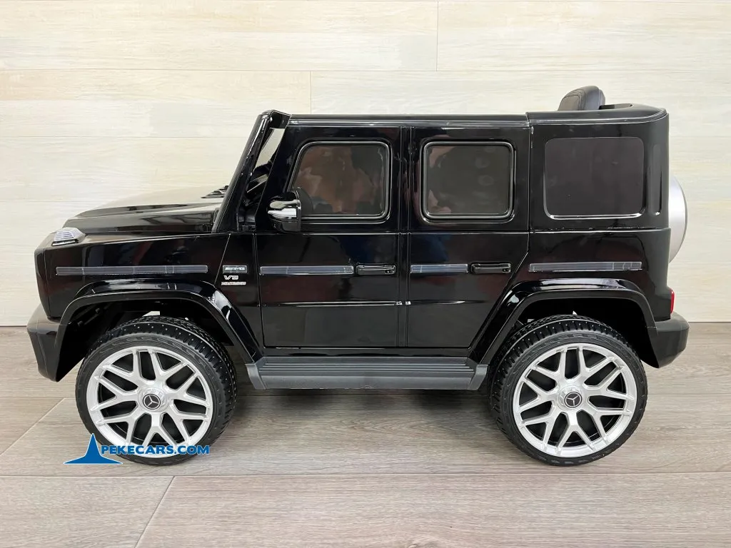 Mercedes Benz G63 AMG negro metalizado 3/4 vista lateral