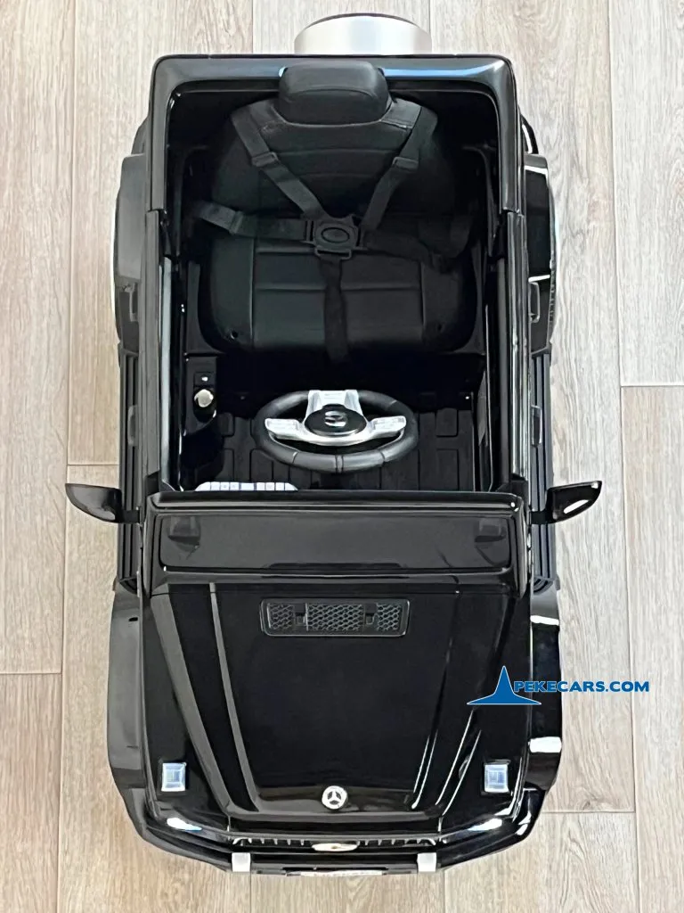 Mercedes Benz G63 AMG negro metalizado 3/4 vista arriba