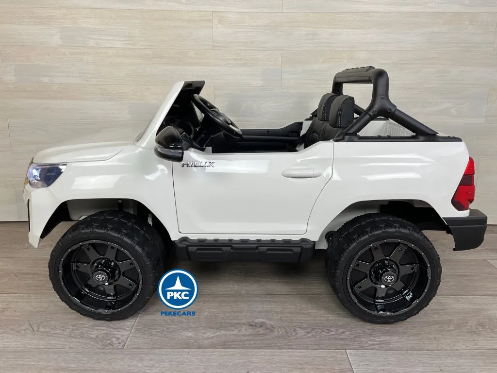 Toyota Hilux 12v 2,4Ghz blanco
