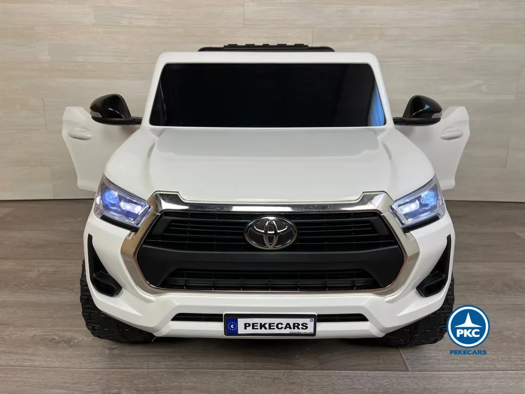 Toyota Hilux 12v 2,4Ghz blanco