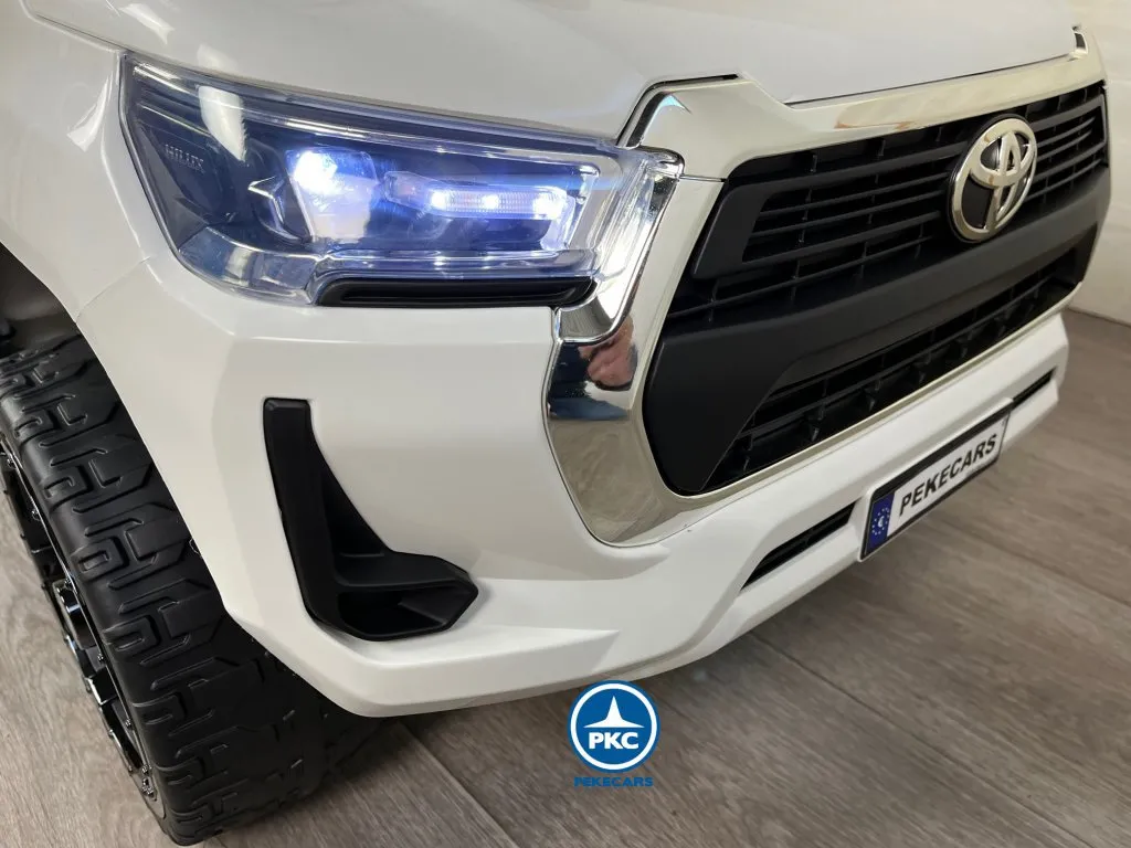 Toyota Hilux 12v 2,4Ghz blanco