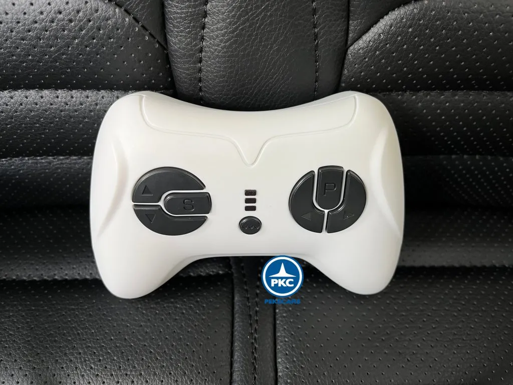 Toyota Hilux 12v 2,4Ghz blanco