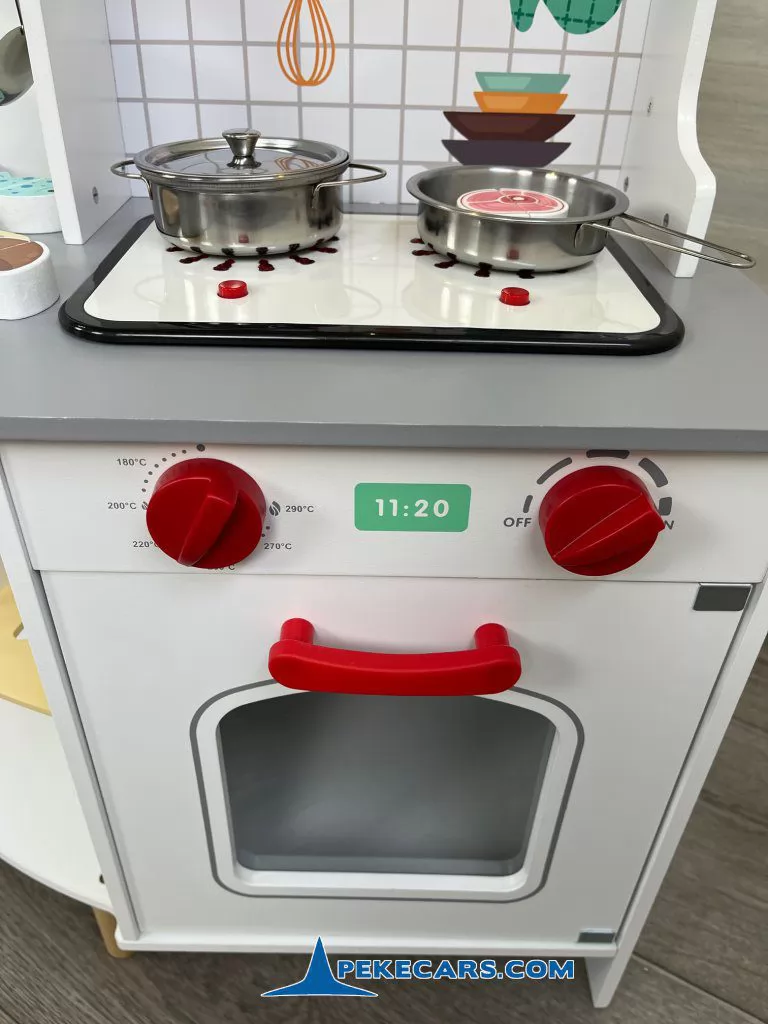 cocina de madera de juguete esquinera