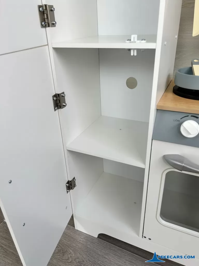 cocina de juguete blanca moderna