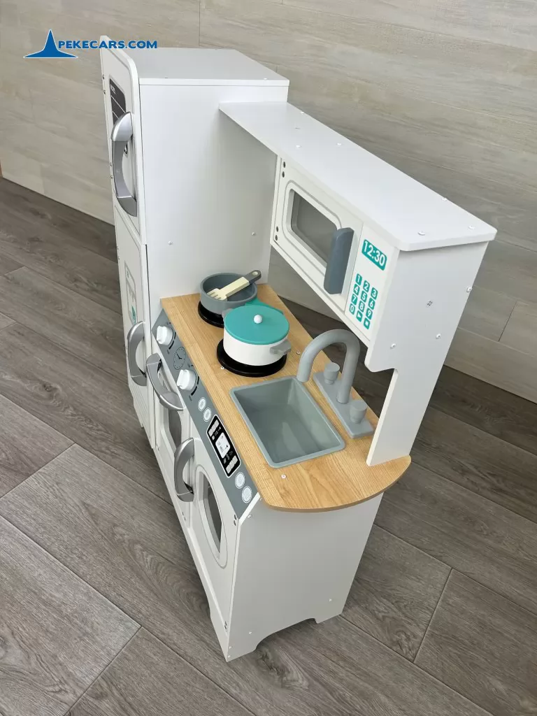 cocina de juguete blanca moderna