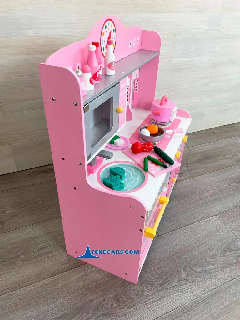 cocina de juguete de madera rosa izquierda