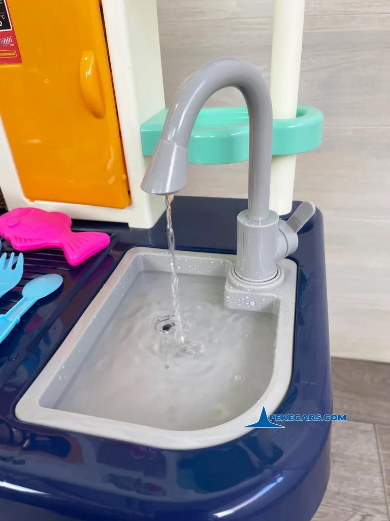 cocina de juguete con comida talented chef fregadero