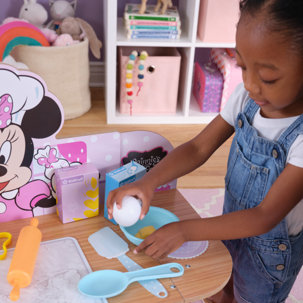 Kidkraft Panaderia y Cafeteria Minnie Mouse - utensilios