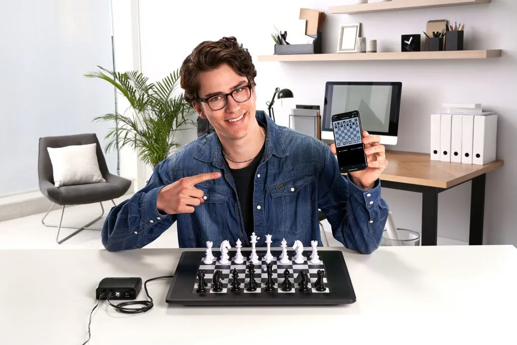 the king competition sincronización