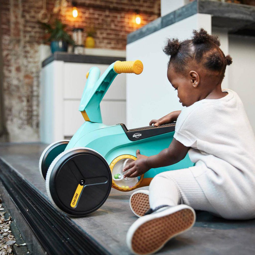 BERG GO TWIRL TURQUESA - interior