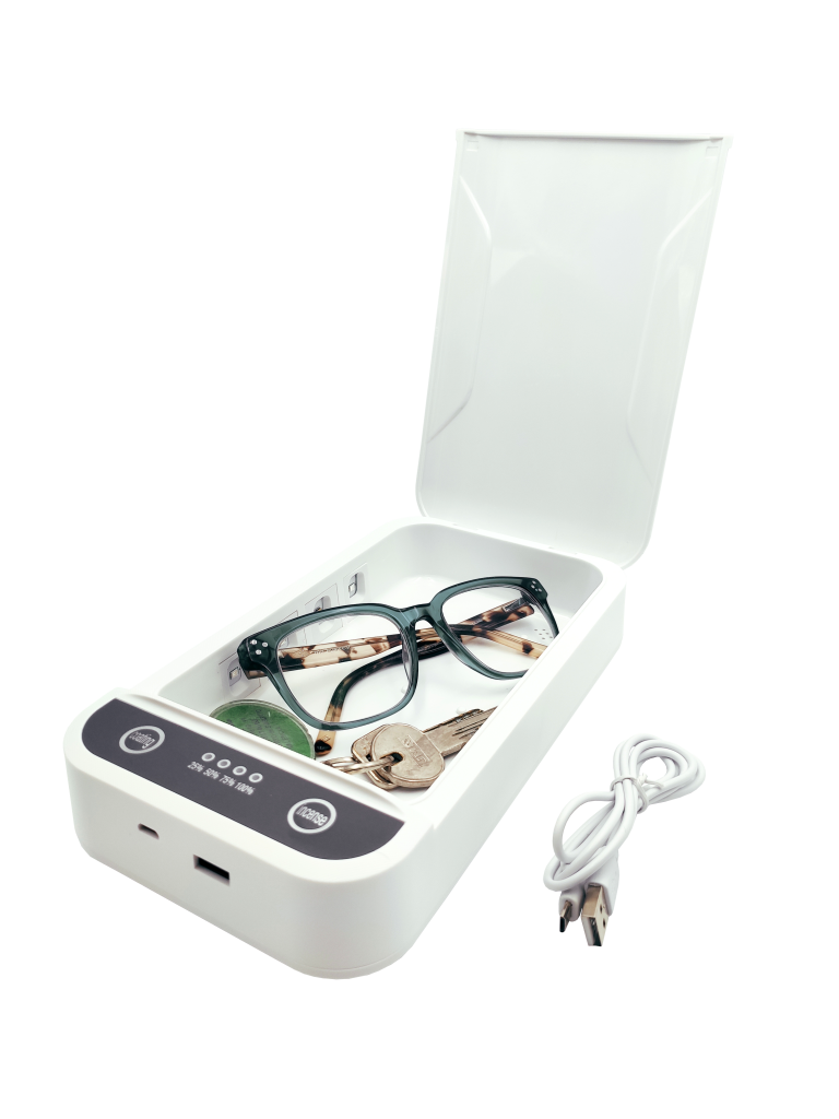 Caja esterilizadora blanca objetos