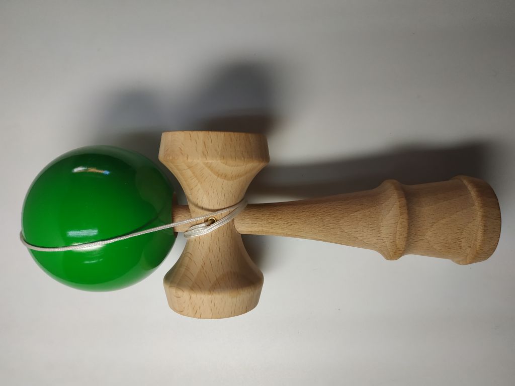 comprar kendama verde