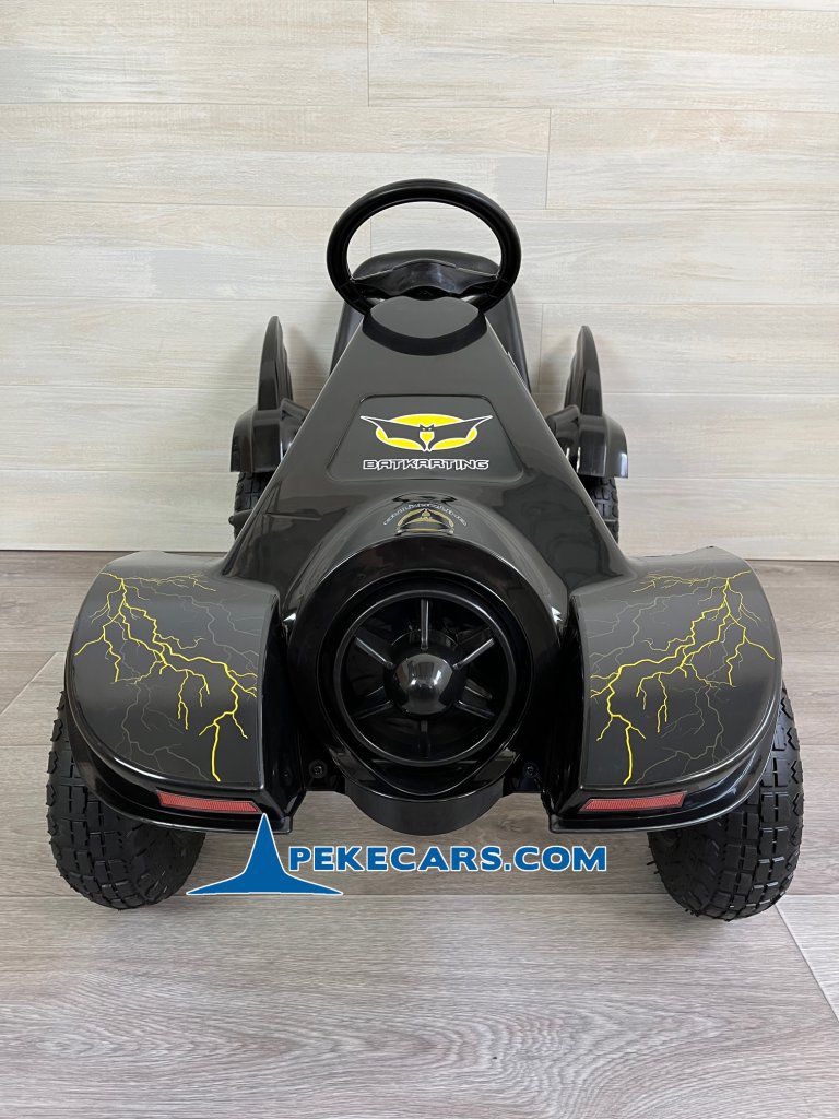 Kart a Pedales Hombre Murciélago Negro