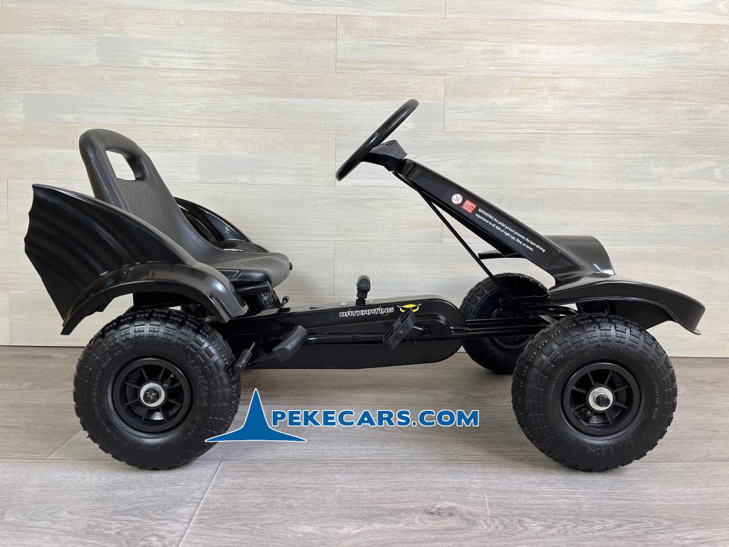 Kart a Pedales Hombre Murciélago Negro