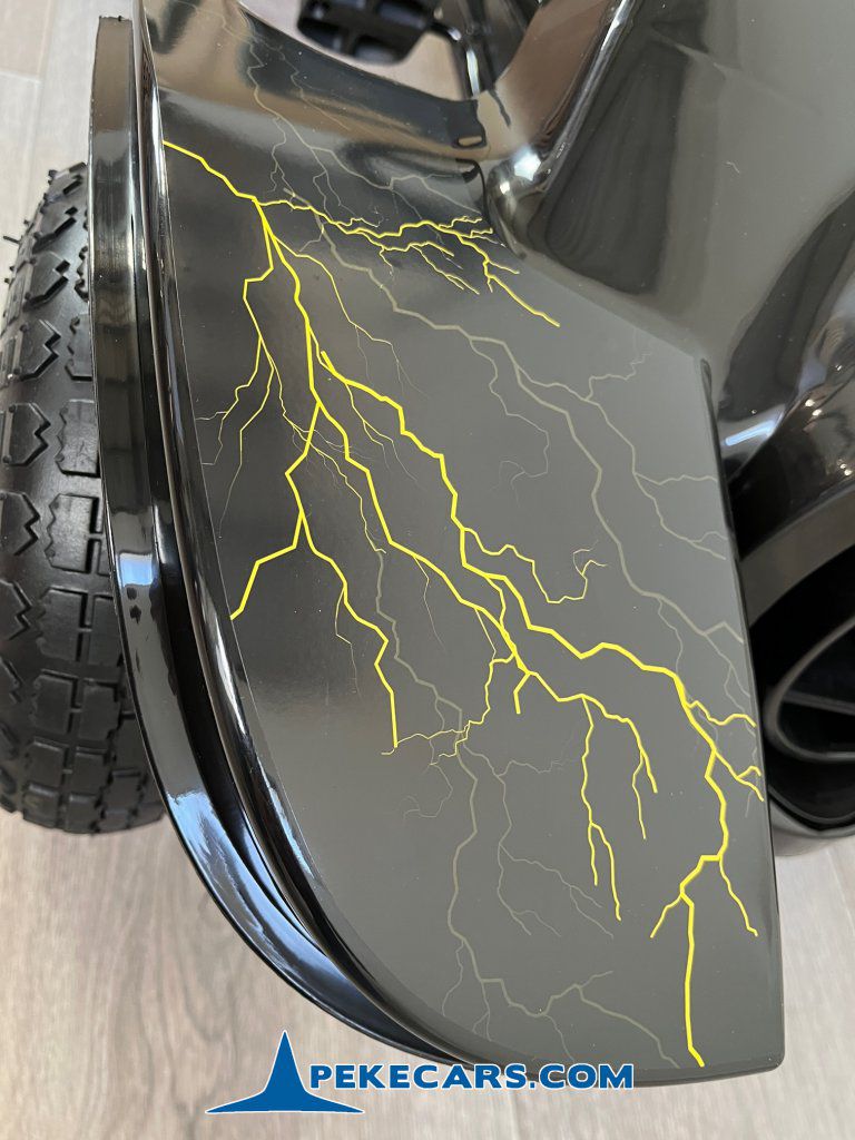 Kart a Pedales Hombre Murciélago Negro