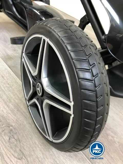 Kart a pedales Mercedes Negro rueda