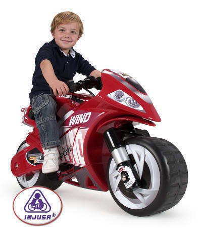 Niño con su Moto Wind 6V