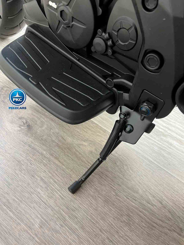 Moto aprilia dorsoduro 12v roja