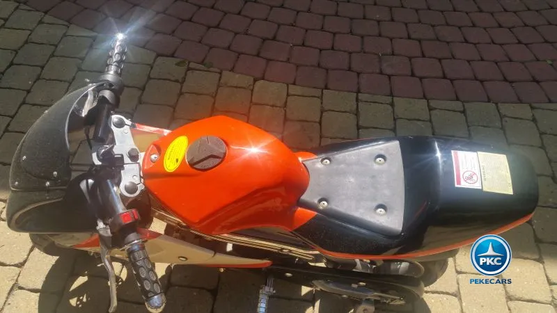 Moto ducati style naranja y blanca 36v