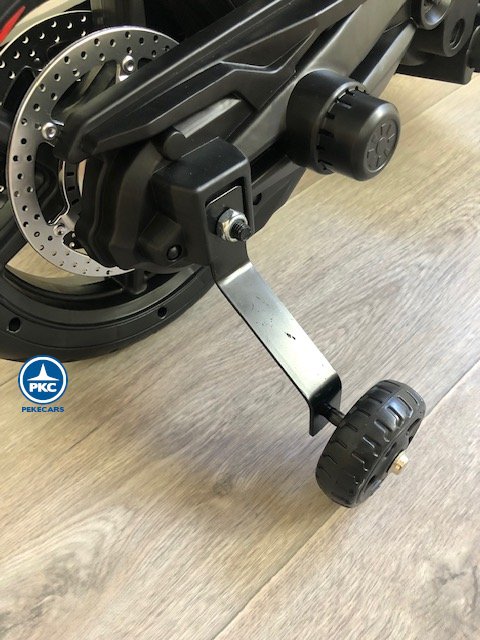 Moto aprilia dorsoduro 12v negra ruedines